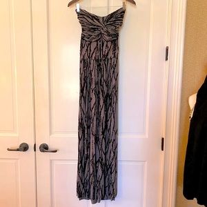 Gadogado Strapless Maxi Dress